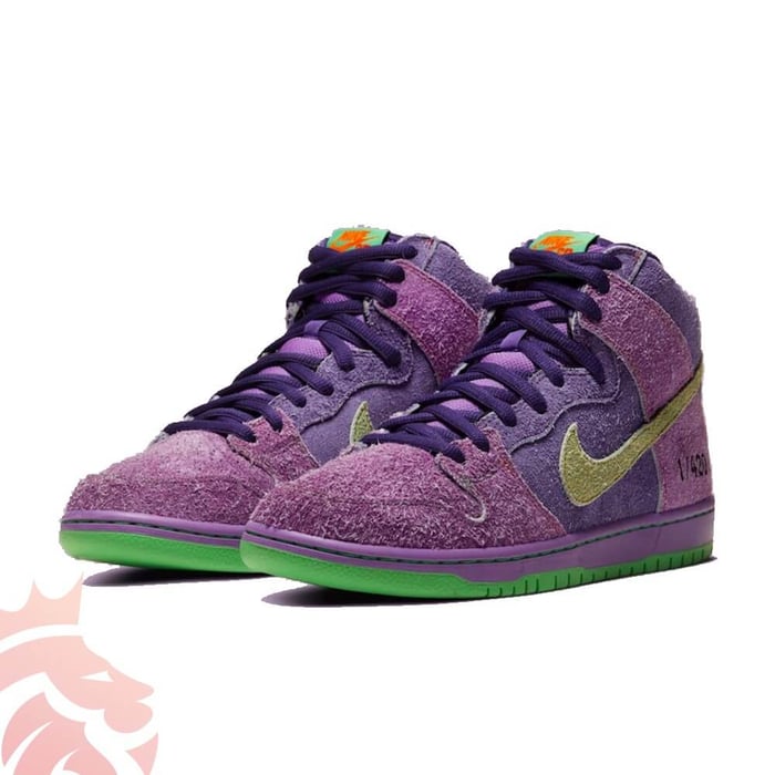 First Look: Nike SB Dunk High 420