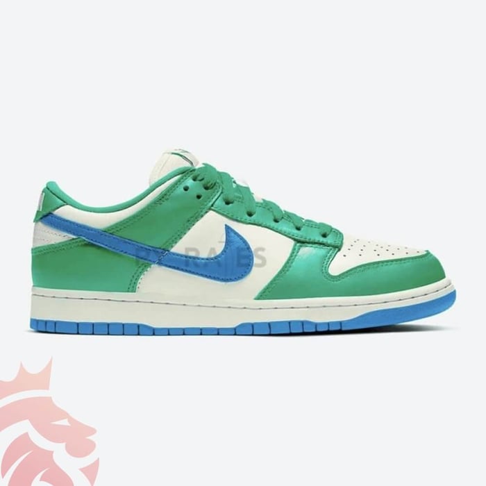 First Look: Kasina x Nike SB Dunk Low