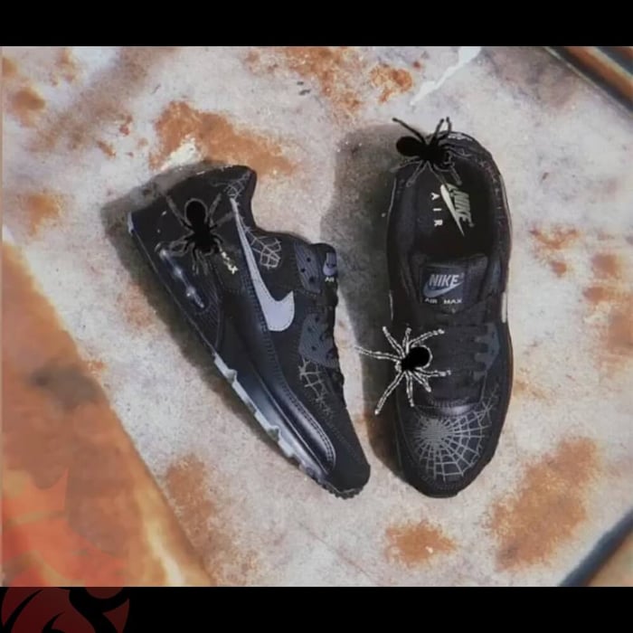 First Look: Nike Air Max 90 Black Spiderweb Colorway