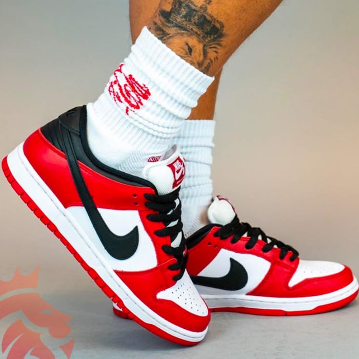 Yankeekicks On Feet Nike SB Dunk Low Pro â€œChicagoâ