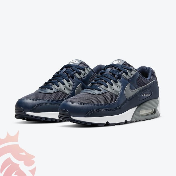 First Look: Nike Air Max 90 “Hoyas”