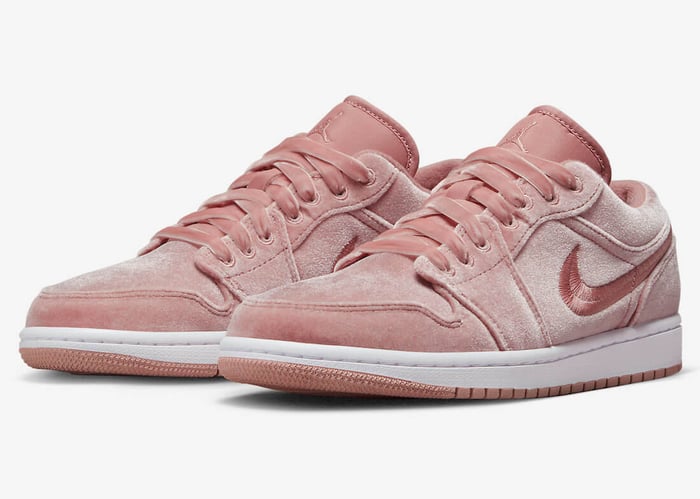 Air Jordan 1 Low “Pink Velvet”