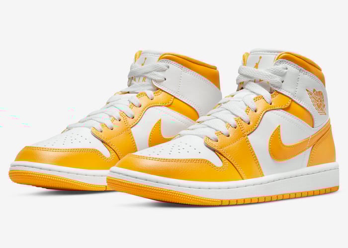 Air Jordan 1 Mid WMNS “University Gold”