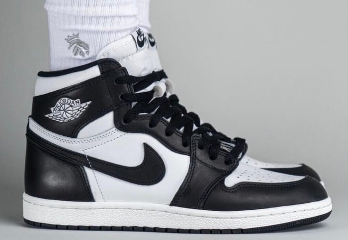 Air Jordan 1 High 85 