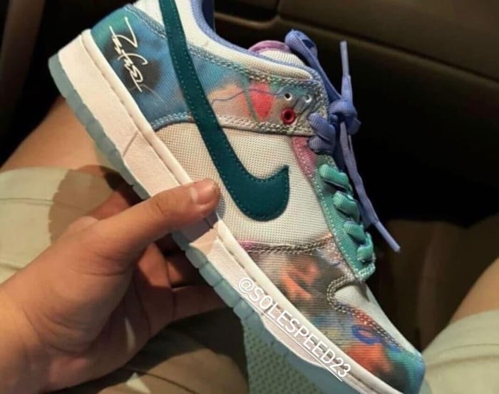 FUTURA LABORATORIES X NIKE SB DUNK LOW