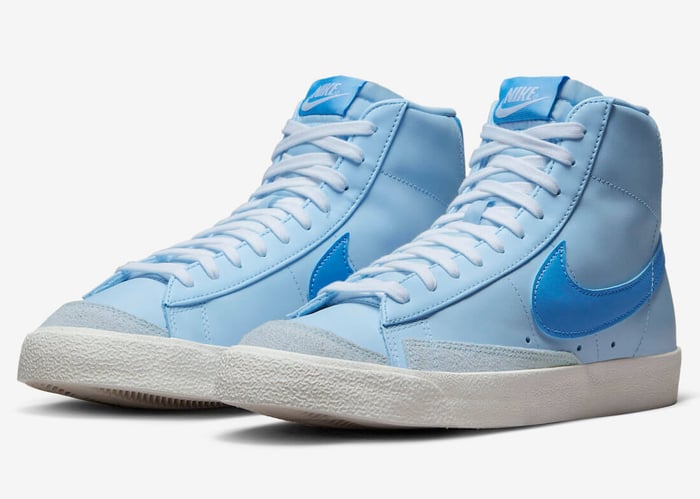スニーカー MONCLER WOMEN Pivot Mid High-Top Sneakers Sky Blue MONCLER WOMEN Pivot Mid High-Top Sneakers Sky Blue