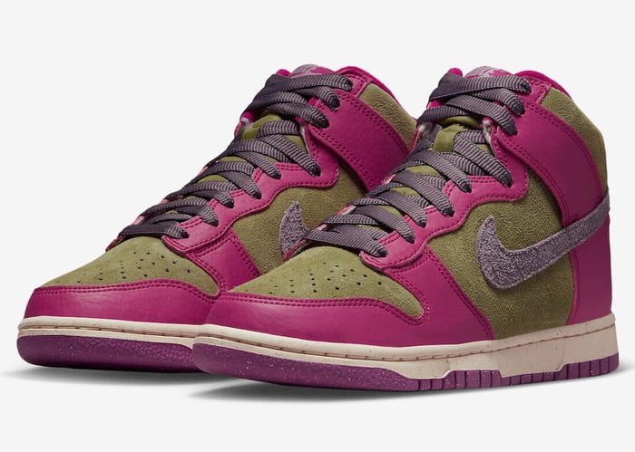 Nike Dunk High “Dynamic Berry”