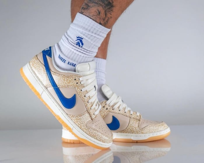 Nike Dunk Low “Sesame”