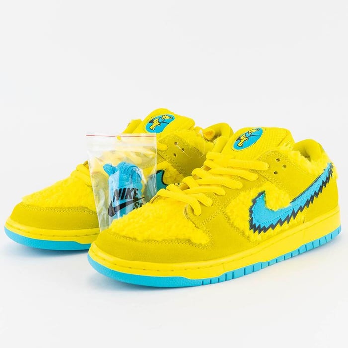 Nike SB Dunk Grateful Dead 