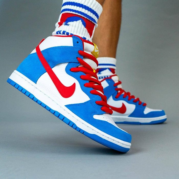 Nike SB Dunk High Doraemon