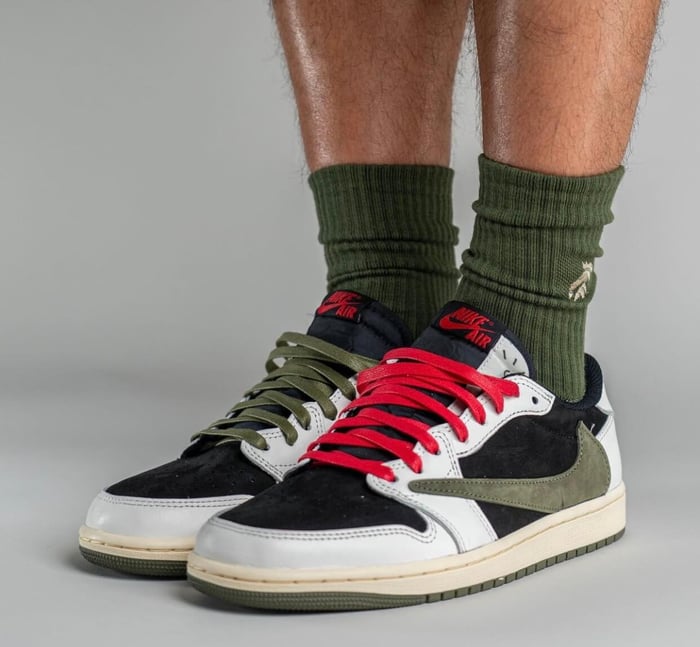 Travis Scott x Air Jordan 1 Low OG WMNS “Olive