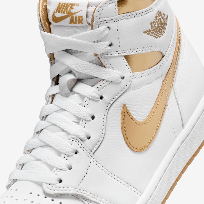 AIR JORDAN 1 HIGH OG “METALLIC GOLD”