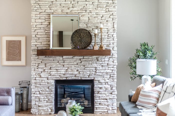 Guide to Creating Amazing Mantels