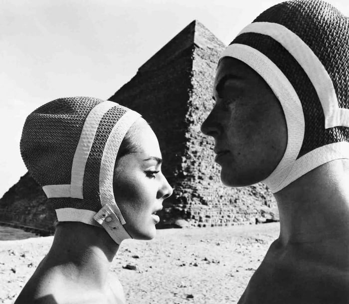 DER MODEFOTOGRAF F.C. GUNDLACH WIRD 95