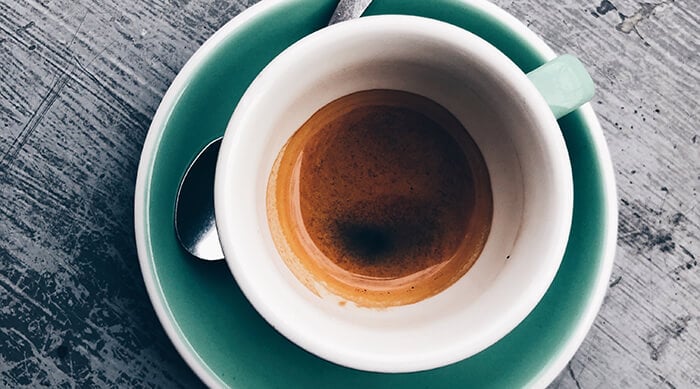 Is Honey in Coffee Healthy? Benefits + Drawbacks