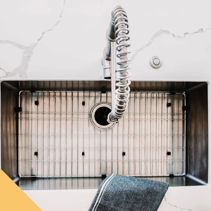 Finding The Perfect Sink - Fireclay vs Stainless Steel