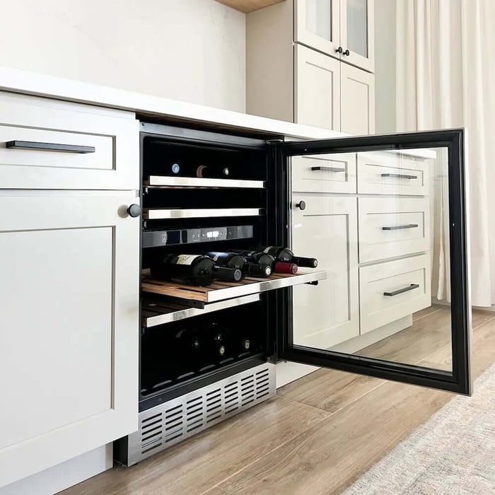ZLINE 24 In. Monument Dual Zone 44-Bottle Wine Cooler in Stainless Steel with Wood Shelf (RWV-UD-24) - white background