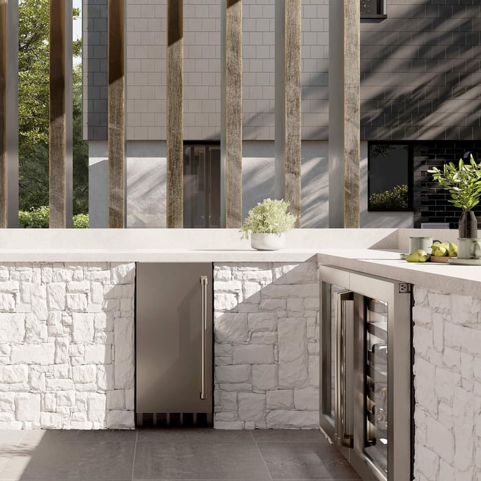 ZLINE Touchstone Ice Maker in an outdoor patio