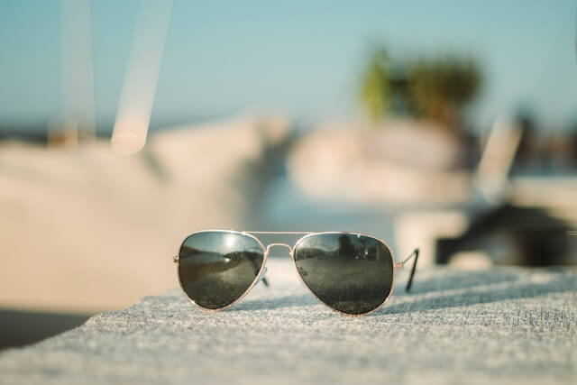 Aviator Glases: Timeless Style Taking Flight