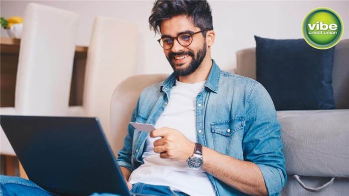 A man online shopping with buy now pay later