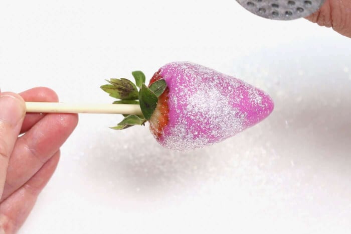 edible glitter strawberry