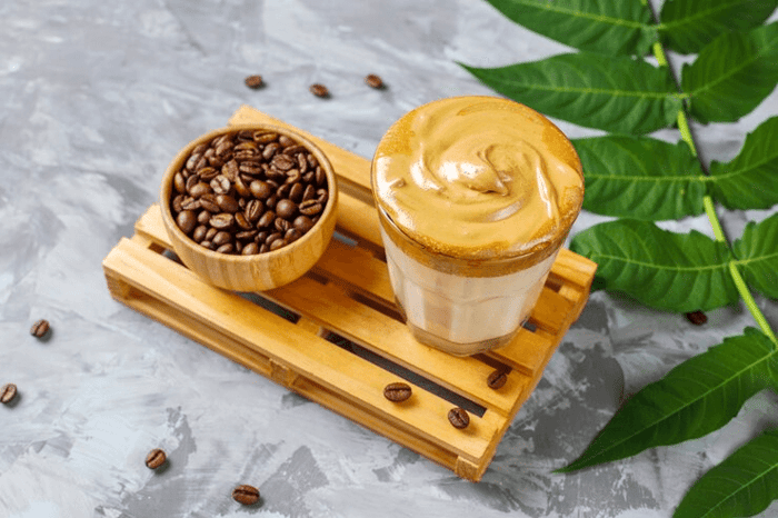 How to Make Whipped Coffee the Right Way