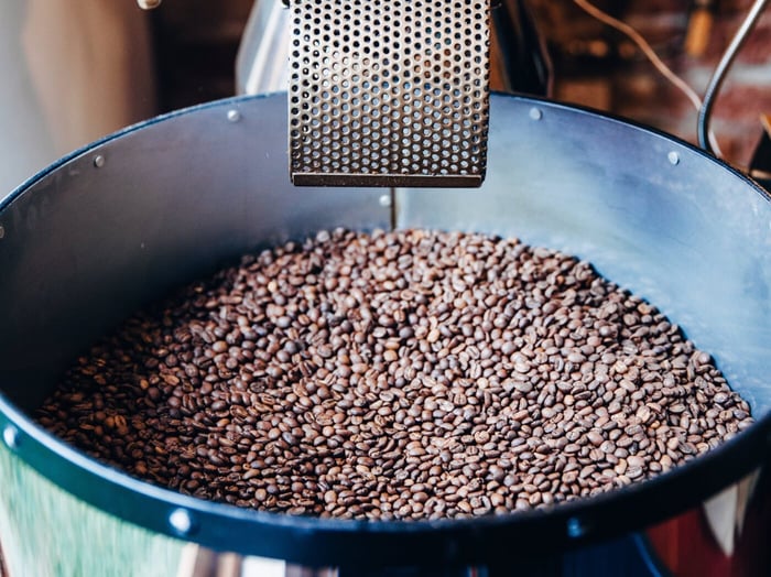 IS DARK ROAST COFFEE STRONGER?