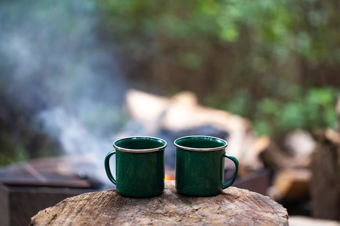 7 Coffee Maker Brewing Gadgets to Use While Camping
