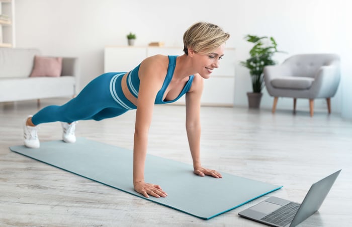 Women doing exercise
