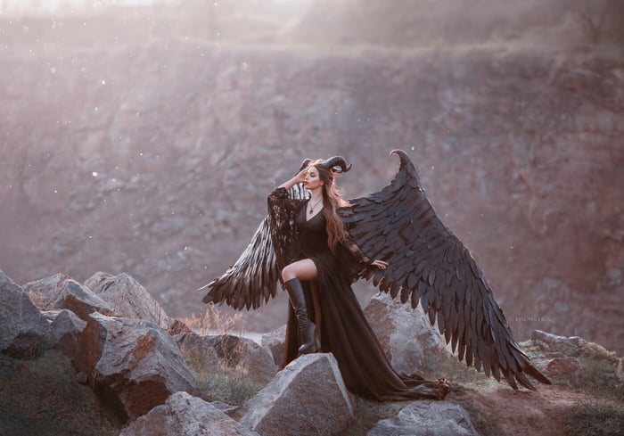 MYTHIC BEASTS & BEINGS: THE HARPIES