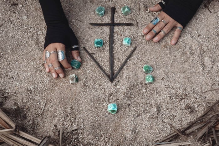 SIMPLE SELF CARE NEW MOON RITUALS