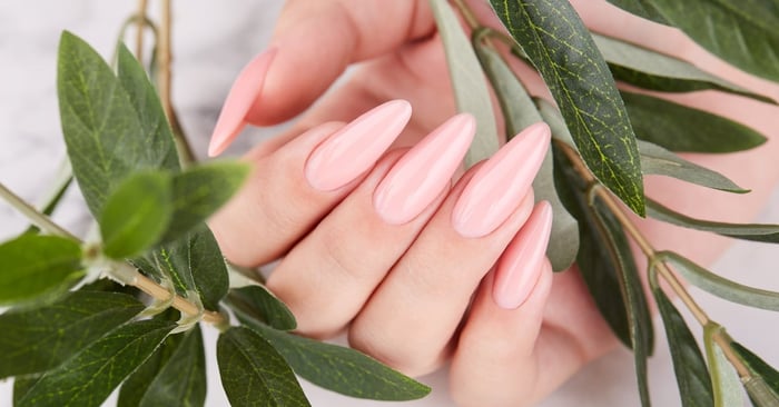 10 Tips for Perfectly Shaping Acrylic Nails After Application