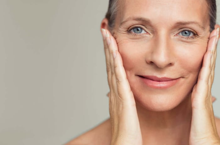 Stay Forever Youthful With an Anti-Aging Facial Treatment