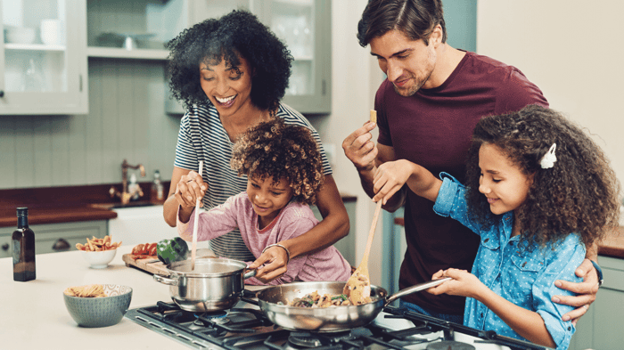 Meal for One? Or Should We Be Eating as a Family?