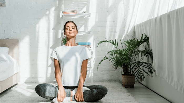 The Best Essential Oils for Yoga Practice