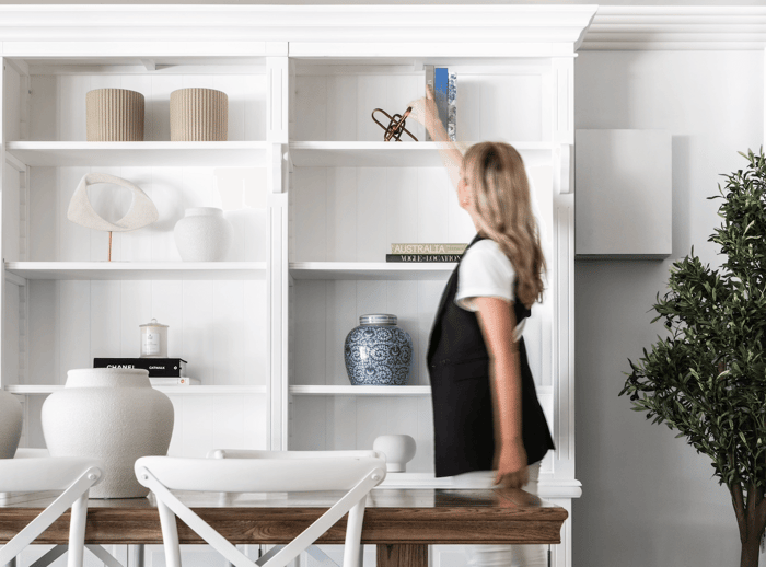 How to style a Hamptons bookcase