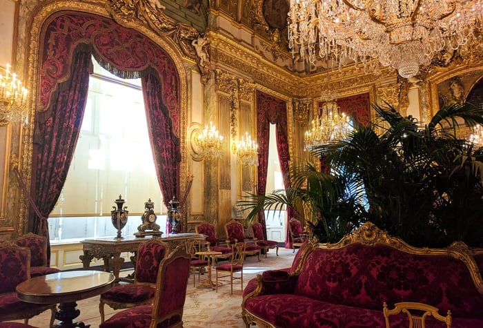 25 Art Nouveau Home Decors & Designs For Defined Look