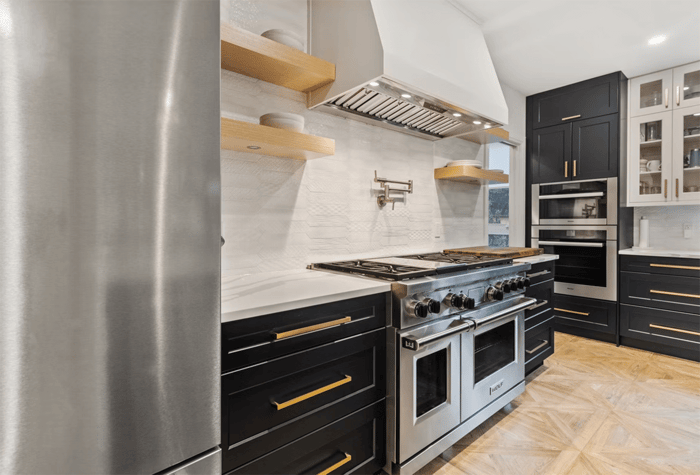Black And White Worktop; Favourite Among Homeowners