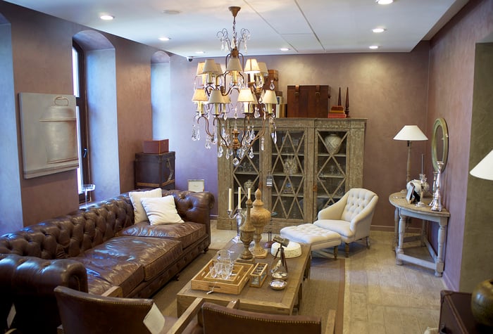 Classic Scandinavian Style Home for Cosy and Warm Space!