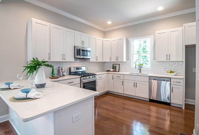 U Shaped Kitchen With Island