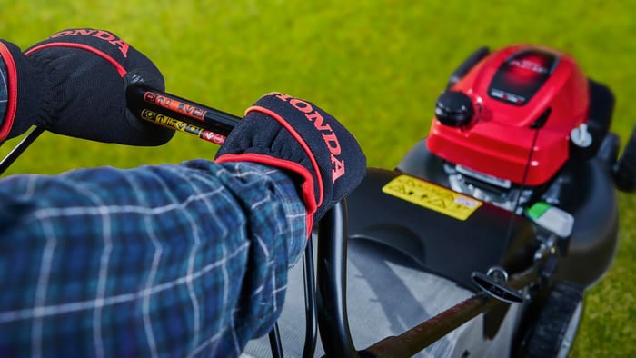 Exploring the Honda HRG466PKU Domestic Petrol Lawn Mower