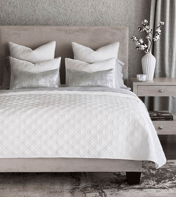 Hotel Bedding - Eastern Accents Coverlet Coperta