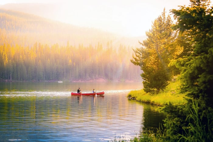 The Basics of Choosing a Wenonah Canoe