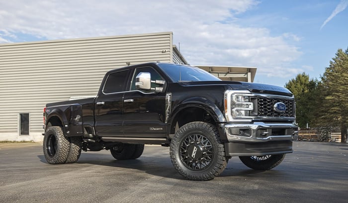 2024 Ford Super Duty F450 Lariat FX4