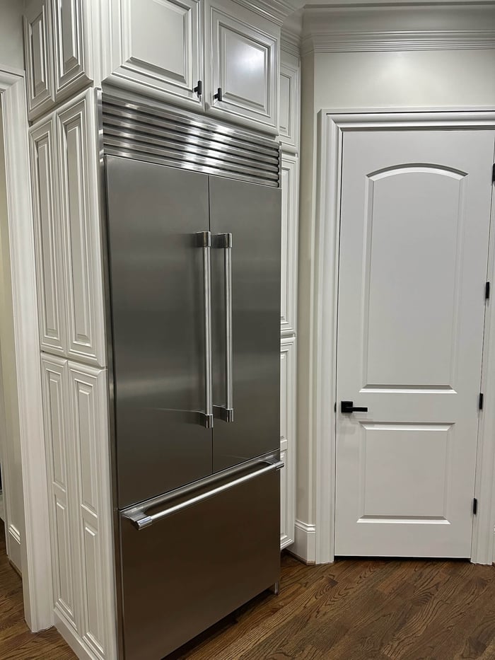 Same great look with an affordable built-in refrigerator