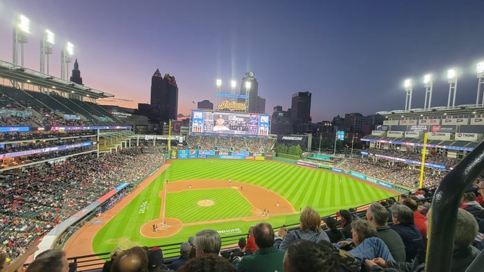 ThumbPRO Baseball Scores with Baseball Idioms