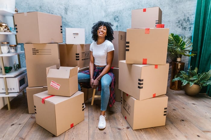 Going Home for the Summer? How to Pack Up and Store Your College Life