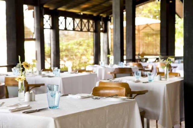 How Often Should Table Linens Be Changed?