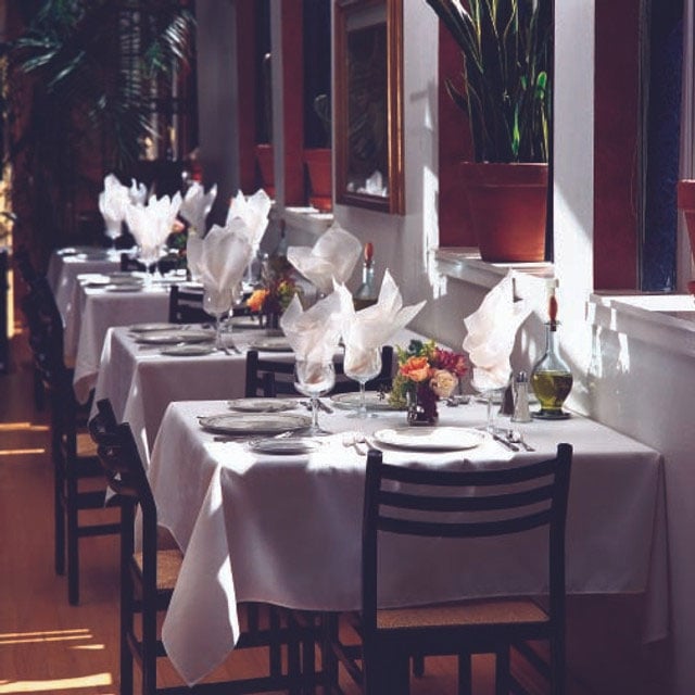 What is the Most Affordable Place to Order Wholesale Table Linens?