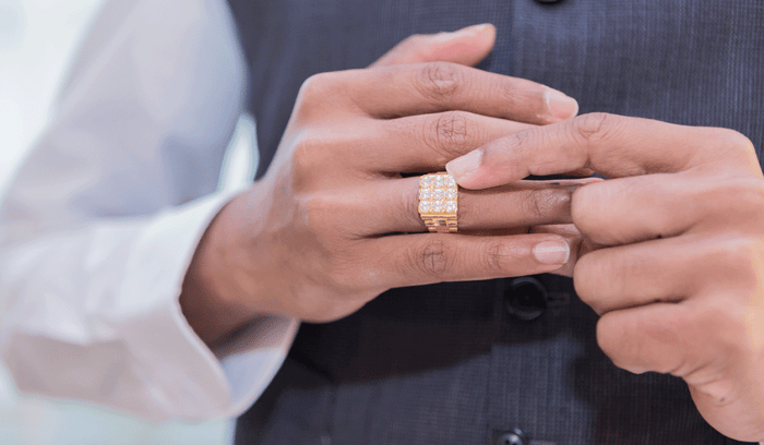 Do Men Wear Promise Rings?
